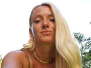 girl fingering pussy Eliteandiscrete