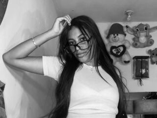 topless webcamgirl EllenaStonne