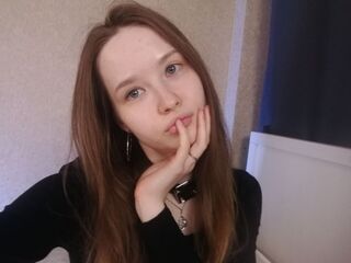 Kinky webcam girl EllyShire