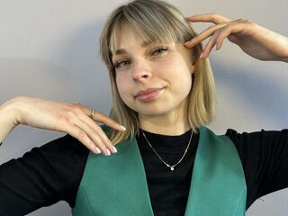 naughty web cam EmelineBurrough