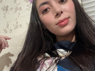 beautiful girl webcam EmiliaBonethh