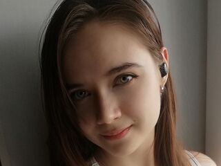 nude camgirl picture EmilieMollo