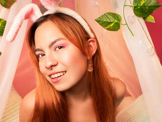 nude cam photo EmmaMonnet