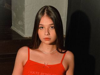hot cam girl fingering EmorySwift