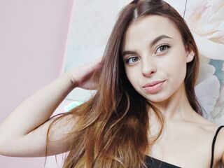 naked cam girl fingering pussy EzabellaWell