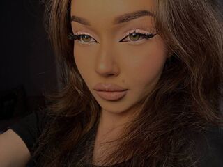 naughty camgirl masturbating with dildo GhislainePerot