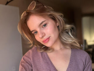 live sex webcam HeidyNemzin
