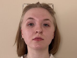 naughty cam girl HienRosse