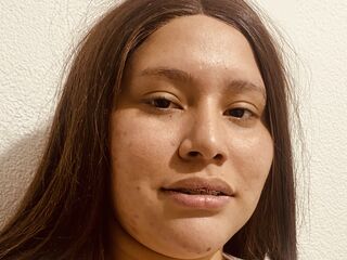 hot cam whore HoneyMil