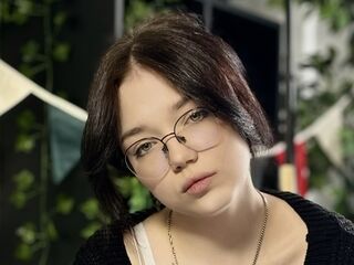 live webcam performer HuldaGiovinco