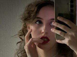 naughty camgirl masturbating with dildo IrishMcauliffe