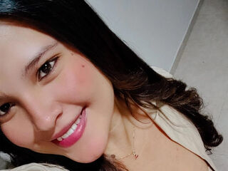 camwhore masturbating with vibrator IsabellaLees