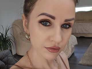 adult cam live IvonaRoss