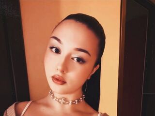 nude JaMccredie