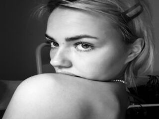 hot cam girl masturbating with vibrator JacintaPrincipe