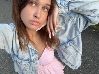 beautiful webcam girl JazminHalajian