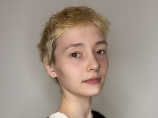 naked cam chat JenelleBarette