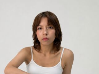 camwhore fingering shaved pussy JoaneMostero