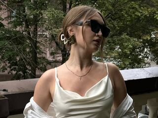 nude cam girl photo JuliaPonomi