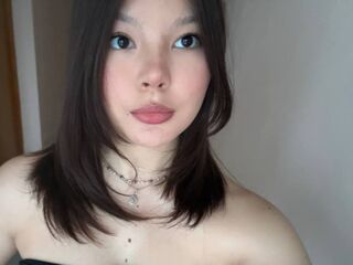 nude webcam girl JulienneCharters