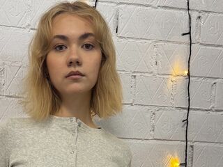 free adultcam KailaPeroni