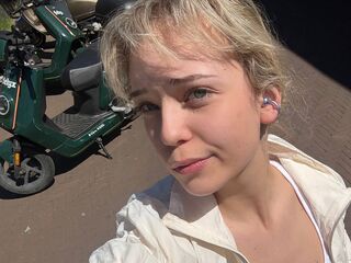 cam girl masturbating with sextoy KeilaTouchton