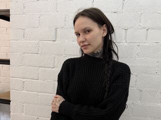 free webcam chatroom KeniaTucholski