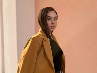 live cam girl KiaraFlowers