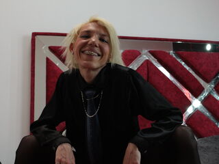 sexy webcam girl KloeSwings