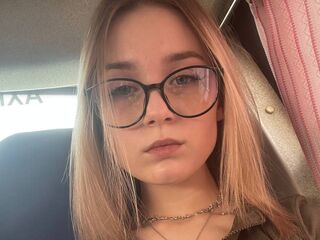 free live chat KristenMooren