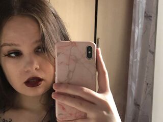 naked cam girl LacyPop