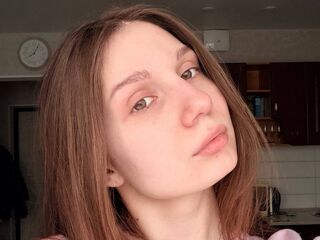 mastubating web cam girl LaraVenn