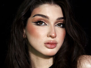 webcam pic LeilaMyers