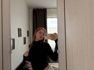 camwhore masturbating LennieLukasik