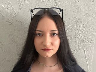 cam girl spreading pussy LessyLuiz