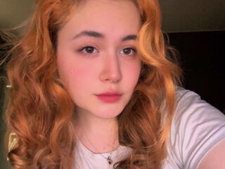 live sex webcam LiliPlishi