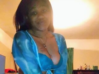 nude camgirl photo LushLucii