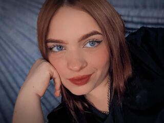 camgirl chatroom MaddiGrace
