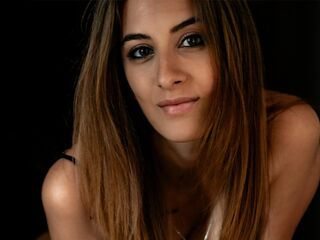 adult cam sex show MadeleineeSeduce