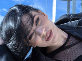 webcam strip tease show MadelynVelure