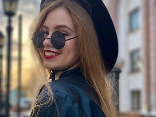 Kinky webcam girl MaiaOshman