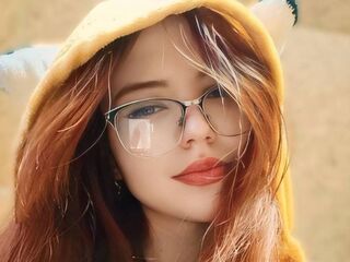 naughty camgirl masturbating with dildo MardellBilich