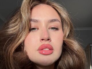 camwhore fingering shaved pussy MarielleDefalco