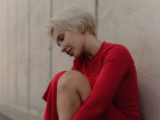 cam strip tease MariiaKun