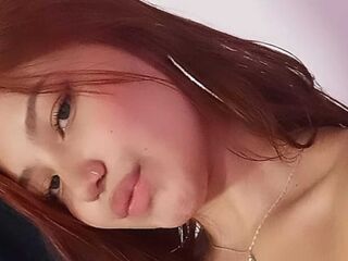 beautiful camgirl MelodyRose