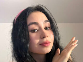 chat room live webcam MinnieMile