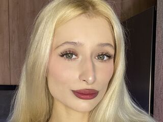 bedroom webcam MonicaBarbies