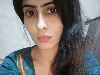 camslut spreading pussy MuskiKhan