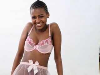 extreme cam NaomiBrookes