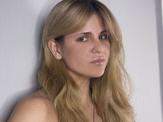 chat live cam NayaMorel